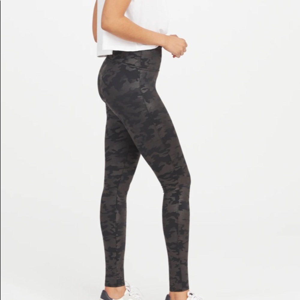 Spanx matte black camo leggings